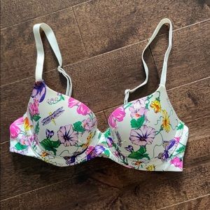 VICTORIAS SECRET garden print bra